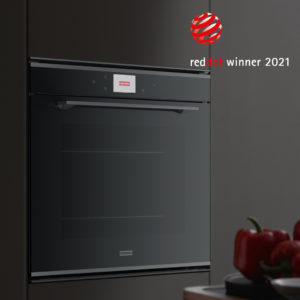 Franke_piekarnik_Mythos_czarna_stal_Red_Dot_2021 Wyrafinowane wzornictwo i zaawansowane funkcje.
